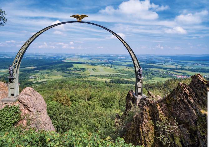 Adlerbogen Moltkefelsen (Donnersberg)