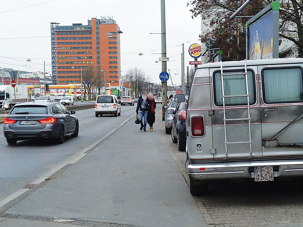 Falschparker auf Rad- und Fußwegen: ADFC, Stadt und Polizei