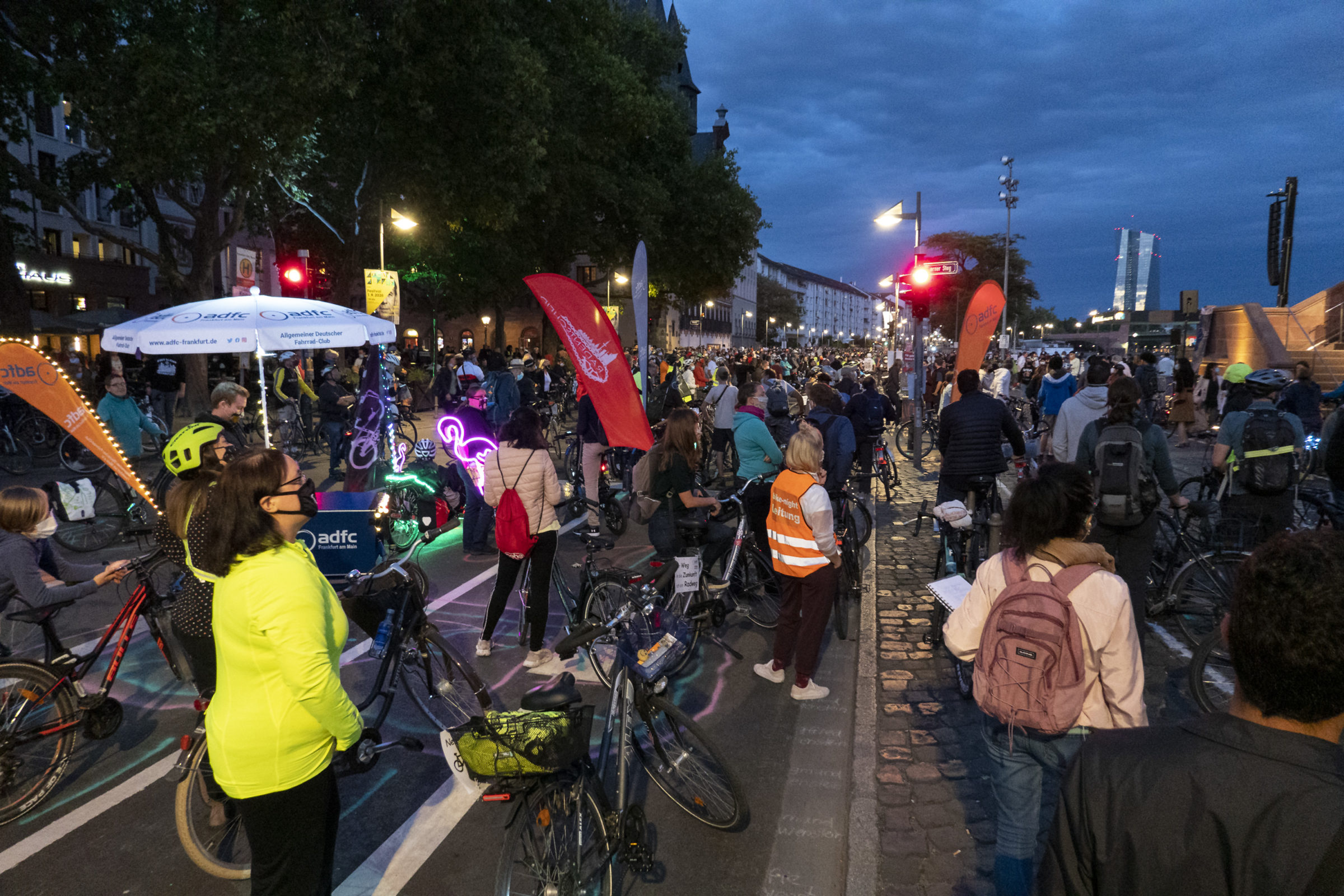 Bild bike-night 2020