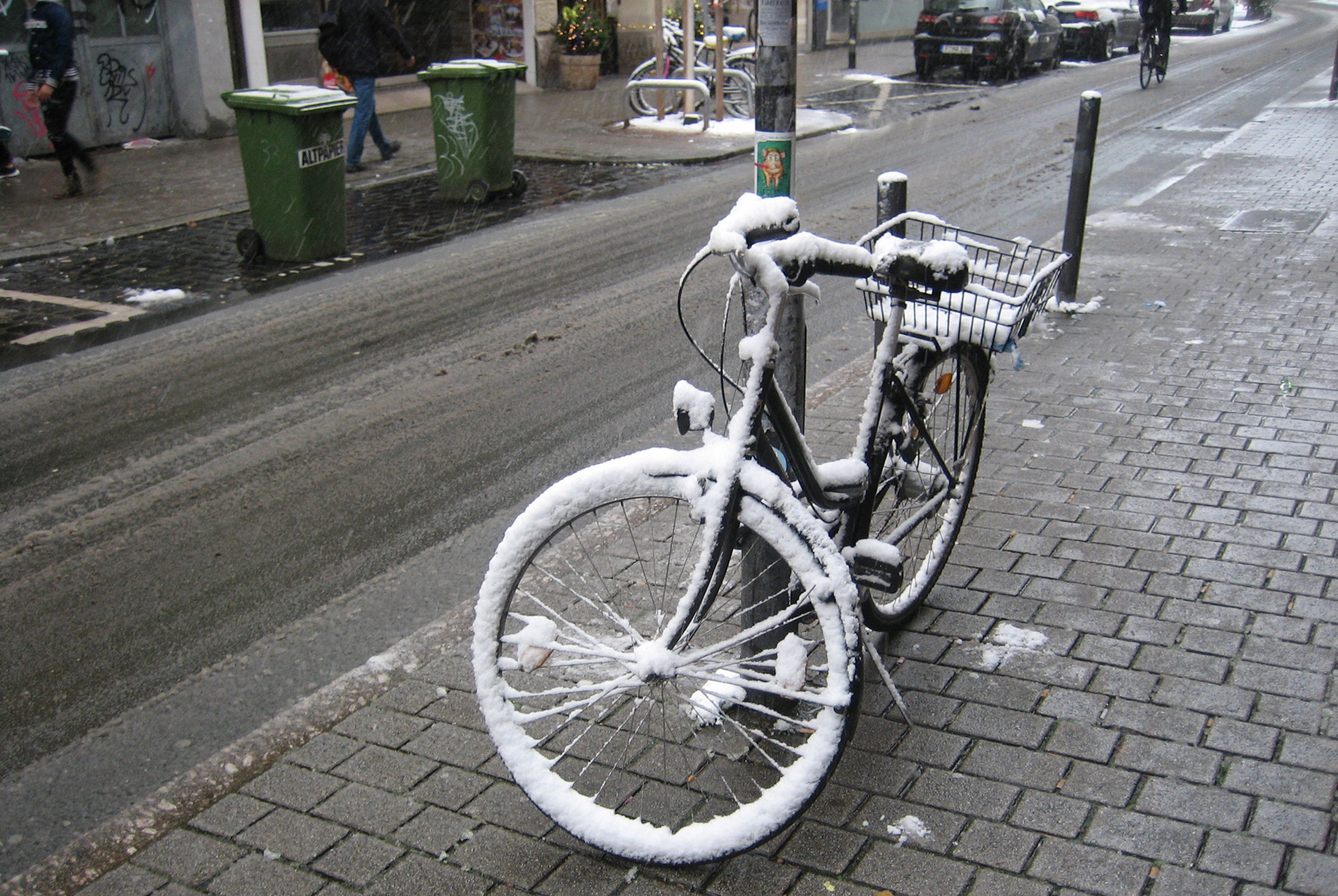 Sonntag 3.12.2017 mittags auf der Leipziger Straße in Bockenheim Foto: Bertram Giebeler