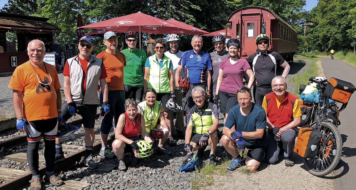 Ein Highlight auf dem Kegelspiel-Radweg ist der ehemalige Bahnhof Burghaun mit Cafe in einem historischen Bahnwaggon.<br><span class="image-copyright">Thomas Koch</span>