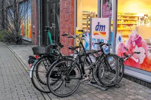 ffa-2023-6-06-fahrrad-parkplaetze-3