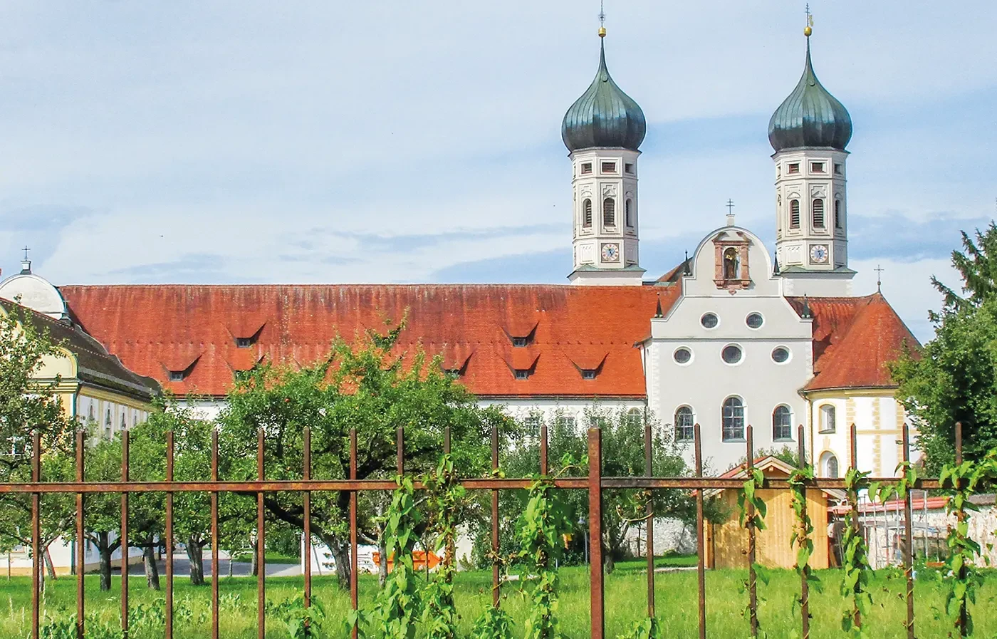 Kirche des Klosters in Benediktbeuren<br><span class="image-copyright">Peter Sauer</span>