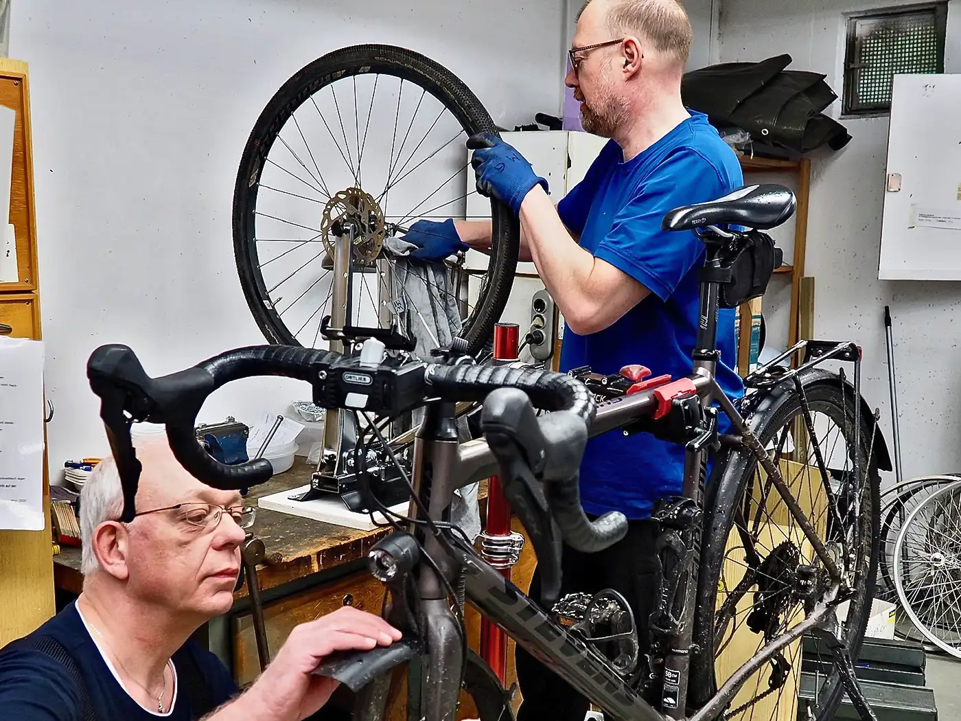 Ganztagskurse zur Fahrrad-Reparatur  ADFC Frankfurt