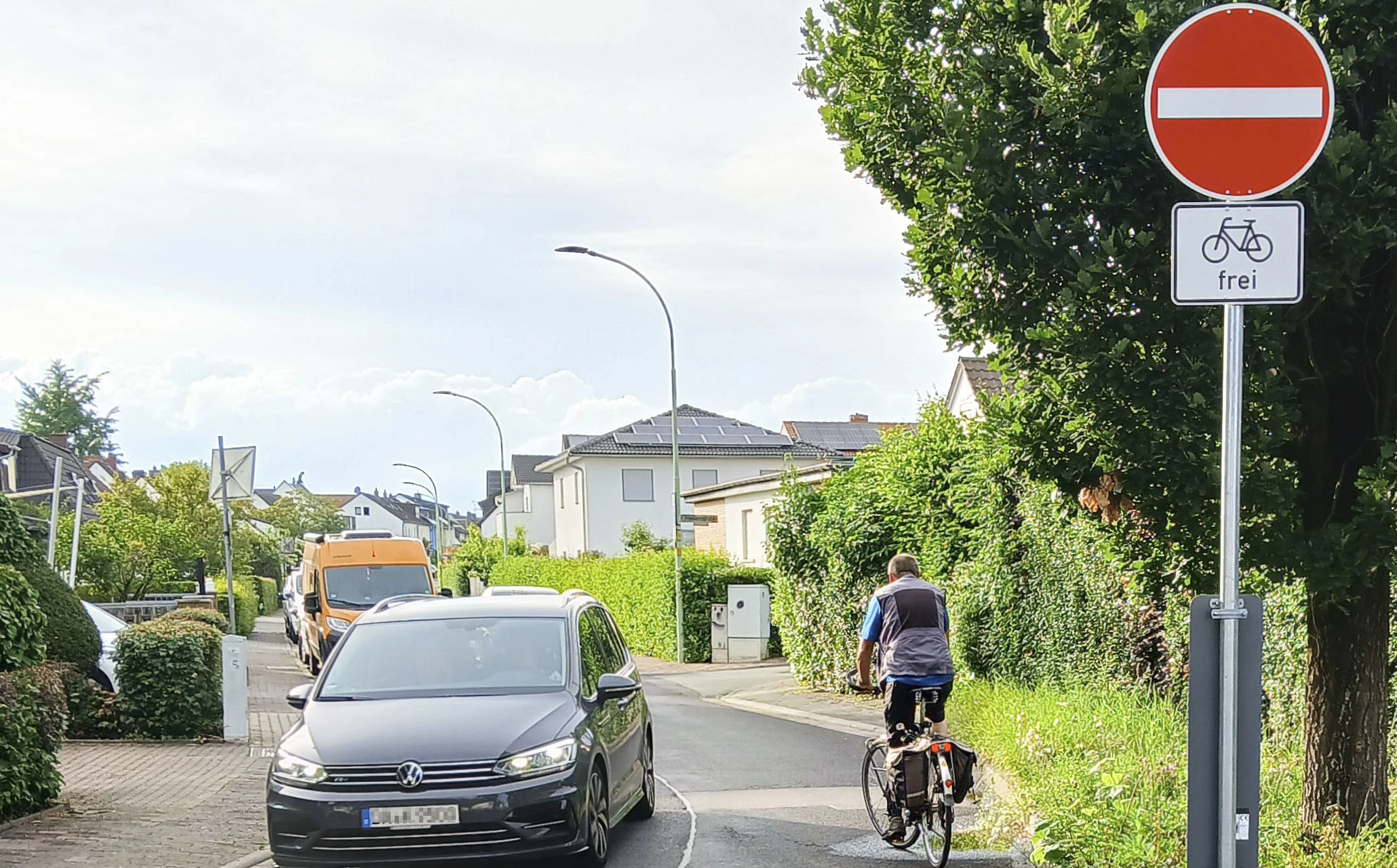 Auch entgegen der Einbahnstraße (hier: Friedensstraße) gilt das Rechtsfahrgebot<br><span class="image-copyright">Christina Romeis</span>