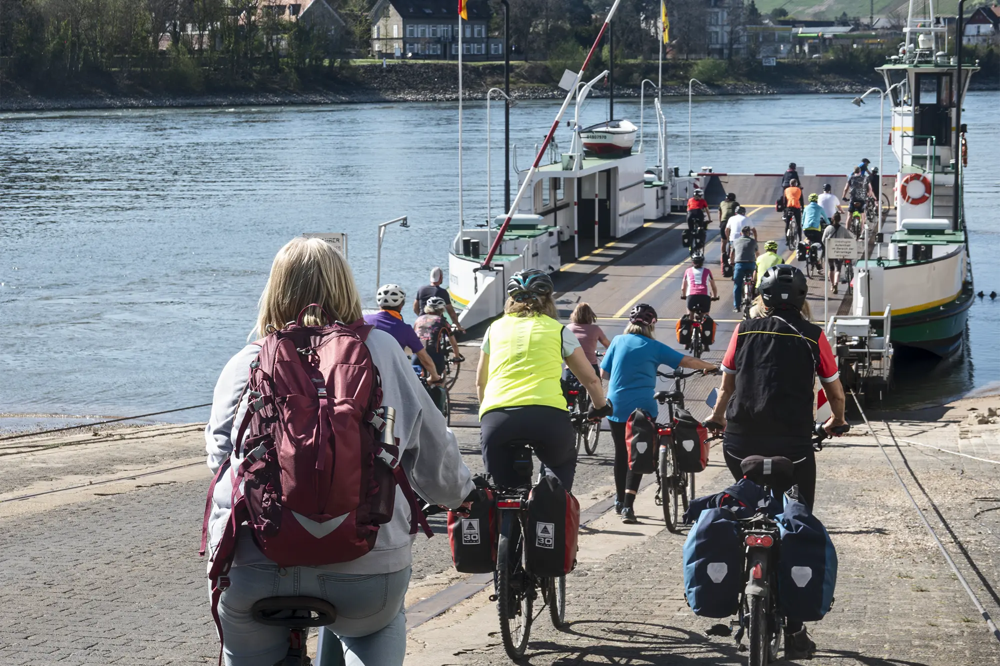 MTT-2026-03_Bild4_Weintour_April-2025_ECW0964_90_3x2_w2000_Ecki