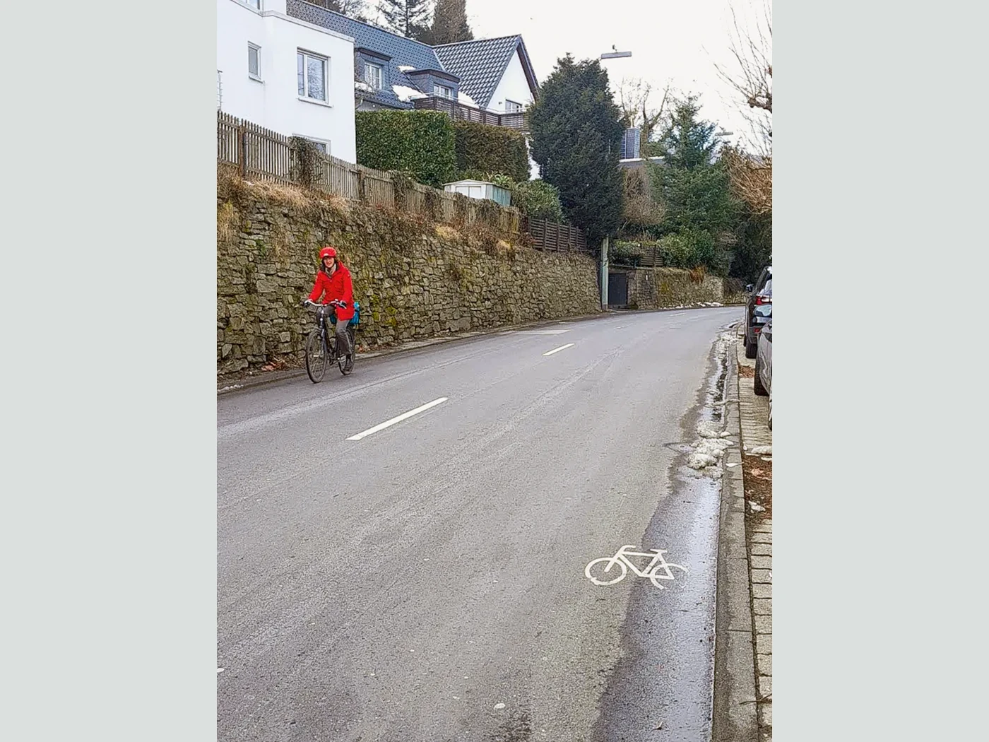 Schmale Fahrbahn, Mini-Fahrradpiktogramm