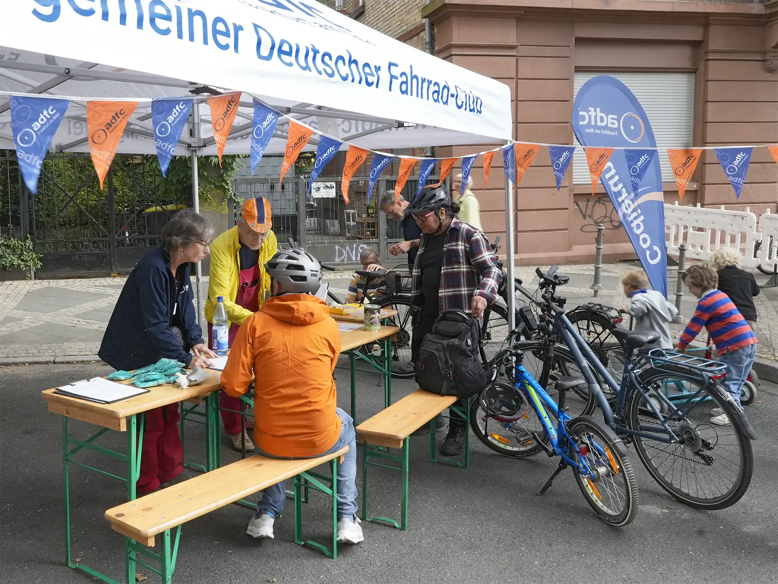 Rotlintstraßenfest 2026 mit Codierung